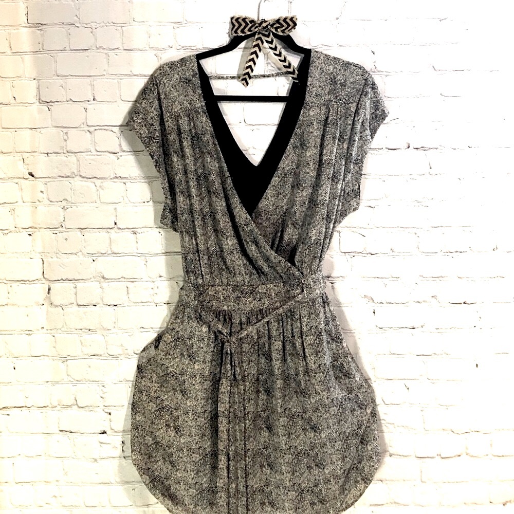 Mock Romper/Dress  - Black & White, Size XL - see picture for details